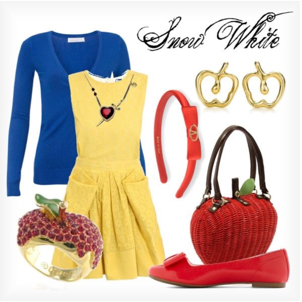$2 Snow White necklace new in gift box $2 WITH ANY ORDER OF $10 OR MORE - Picture 7 of 10